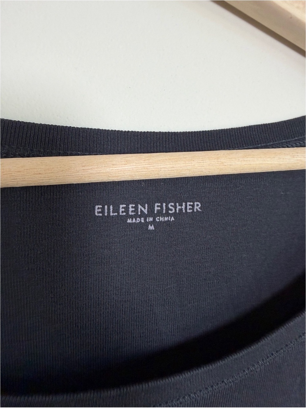 Eileen Fisher Womens Medium Black 100% Organic Cotton Scoop Neck Top - Picture 2 of 5